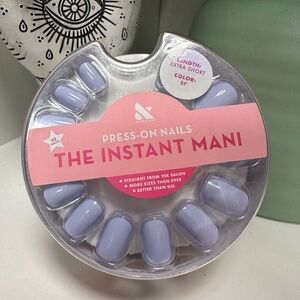 Olive & June press on nails